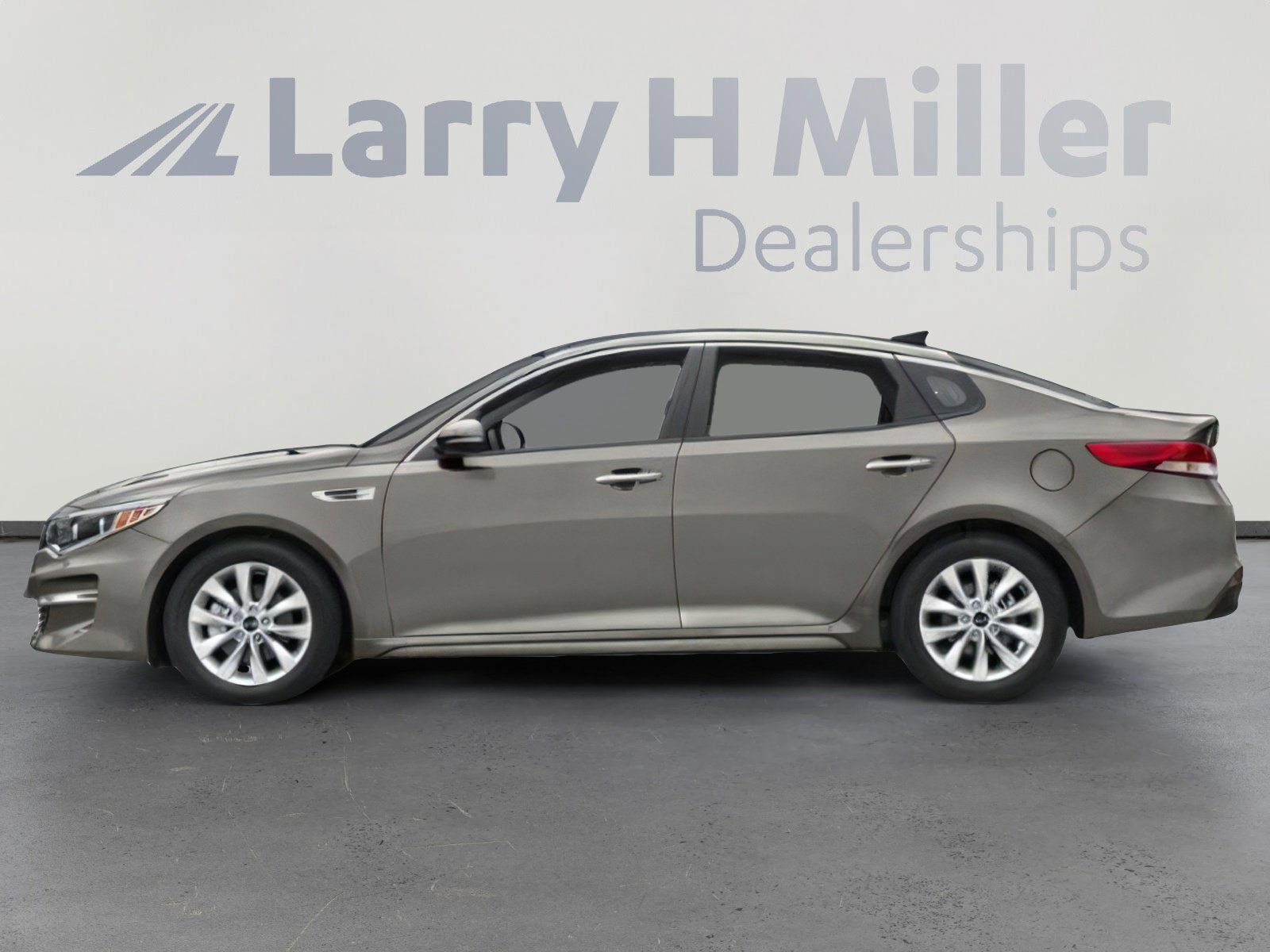 Used 2018 Kia Optima EX FWD image 3