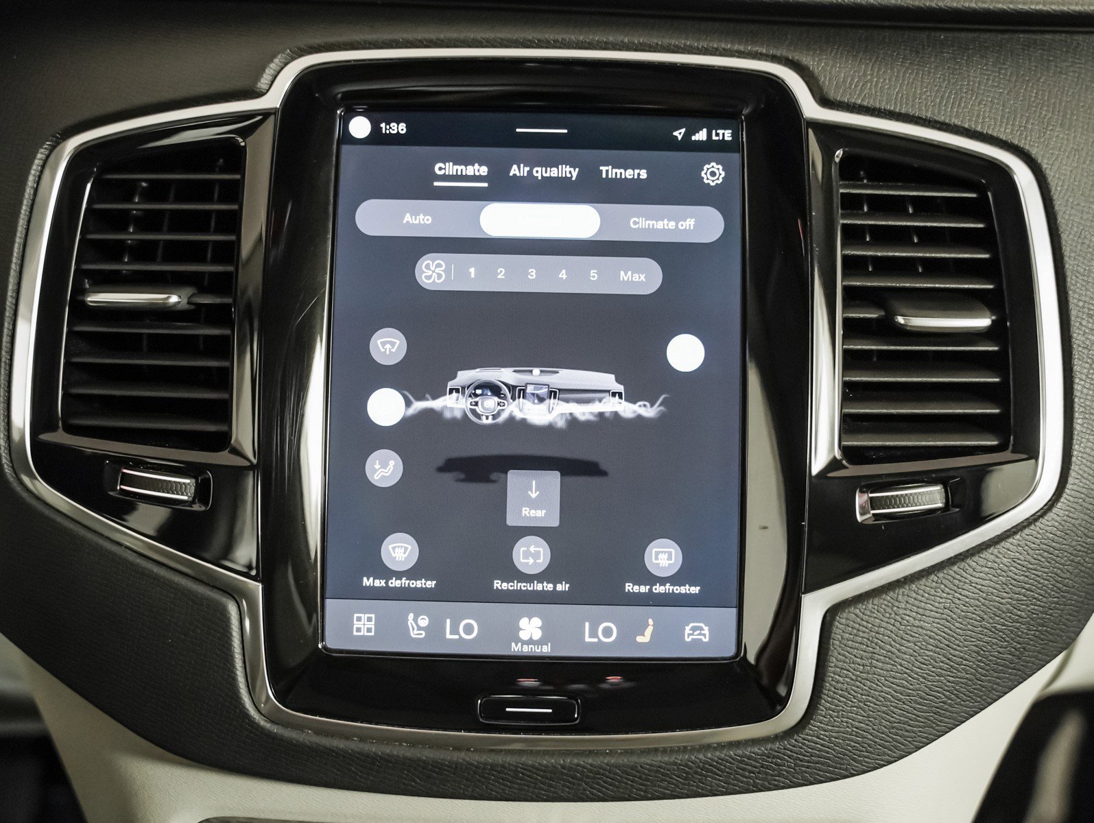 Used 2023 Volvo XC90 T8 Plus image 23