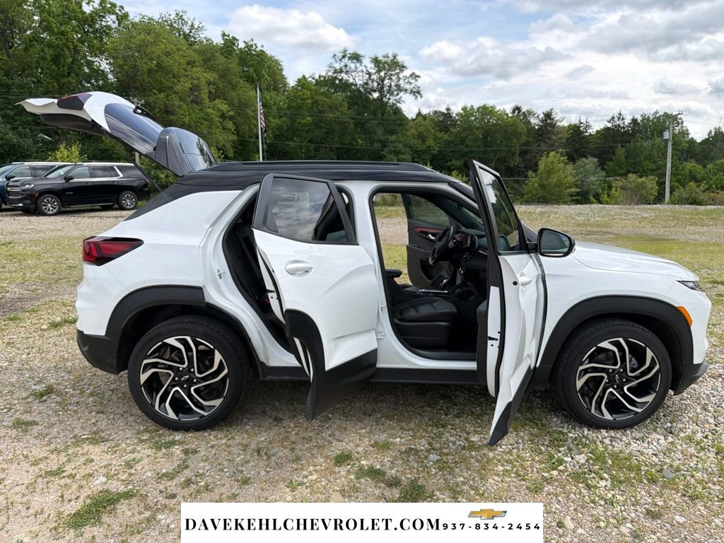 Used 2024 Chevrolet TrailBlazer RS w/ Driver Confidence Package FWD image 28