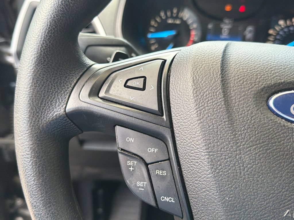 Used 2016 Ford Edge SE FWD image 18
