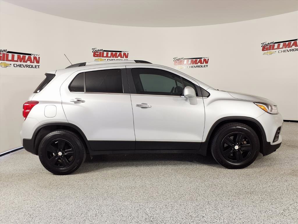 Used 2020 Chevrolet Trax LT w/ LT Convenience Package image 25