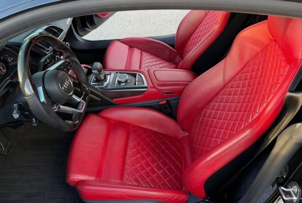 Used 2017 Audi R8 V10 AWD/4WD image 4