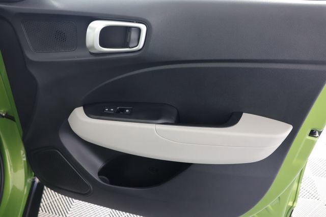 Used 2023 Hyundai Venue SEL w/ Cargo Package image 26