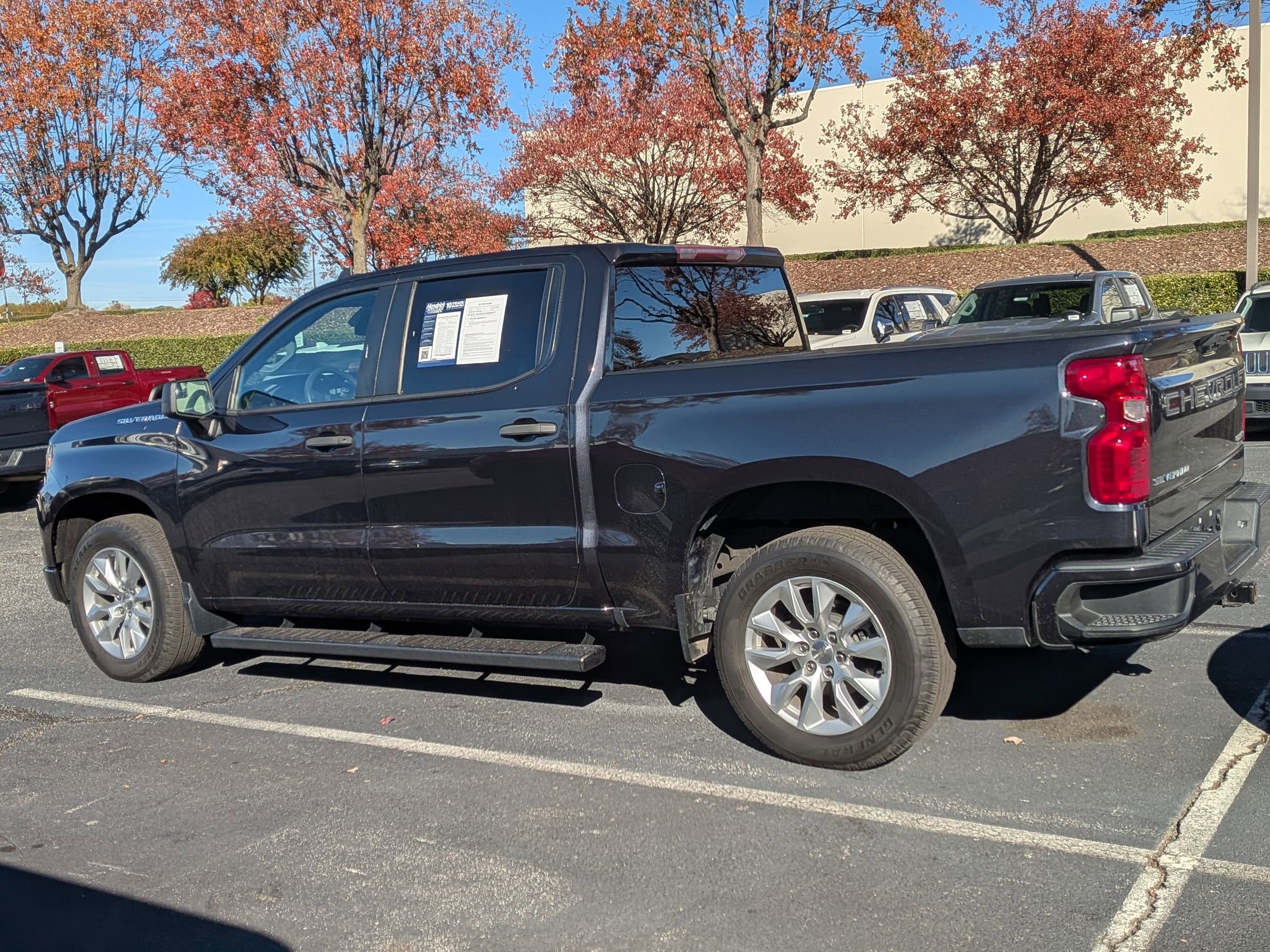 Used 2022 Chevrolet Silverado 1500 Custom image 6