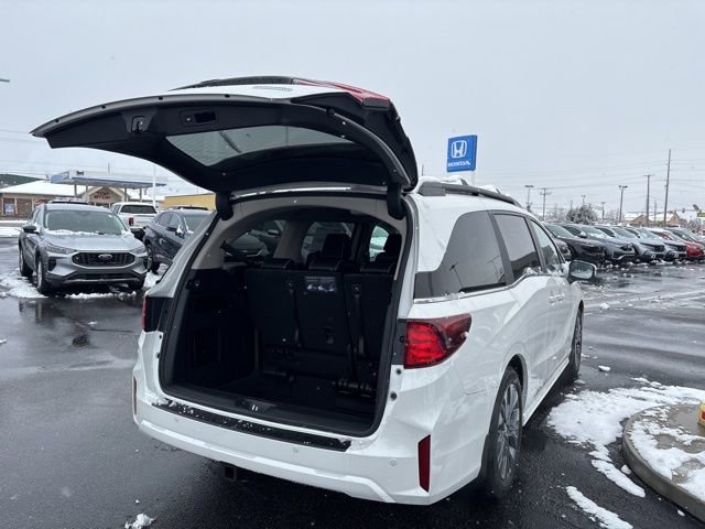 New 2026 Honda Odyssey Touring image 32