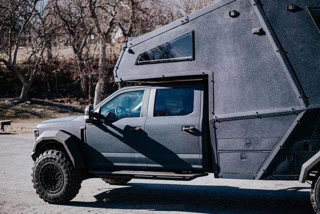 Used 2022 Ford F550 4x4 Crew Cab Super Duty w/ Power Equipment Group image 70