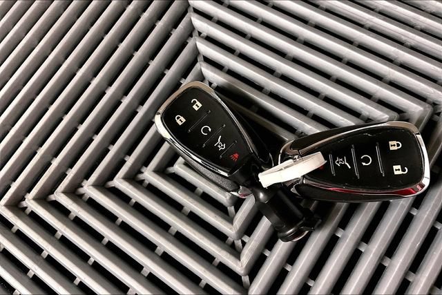 Used 2022 Chevrolet Traverse Premier w/ Redline Edition AWD/4WD image 12