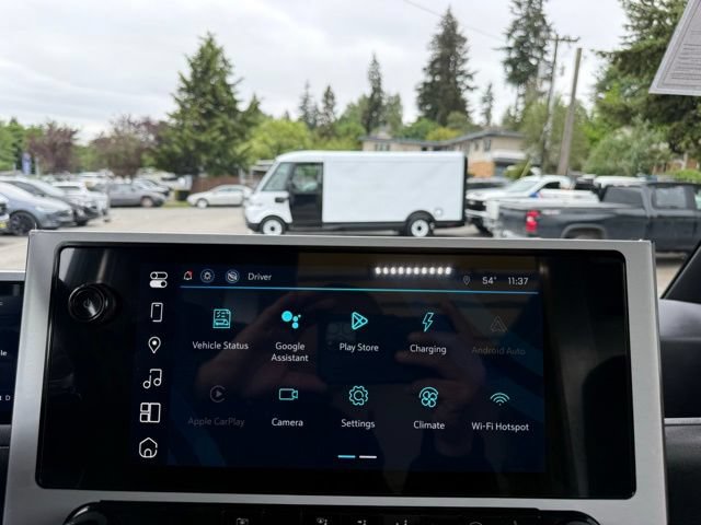 Used 2024 Chevrolet Brightdrop 400 w/ Commercial Equipment Package AWD/4WD image 16