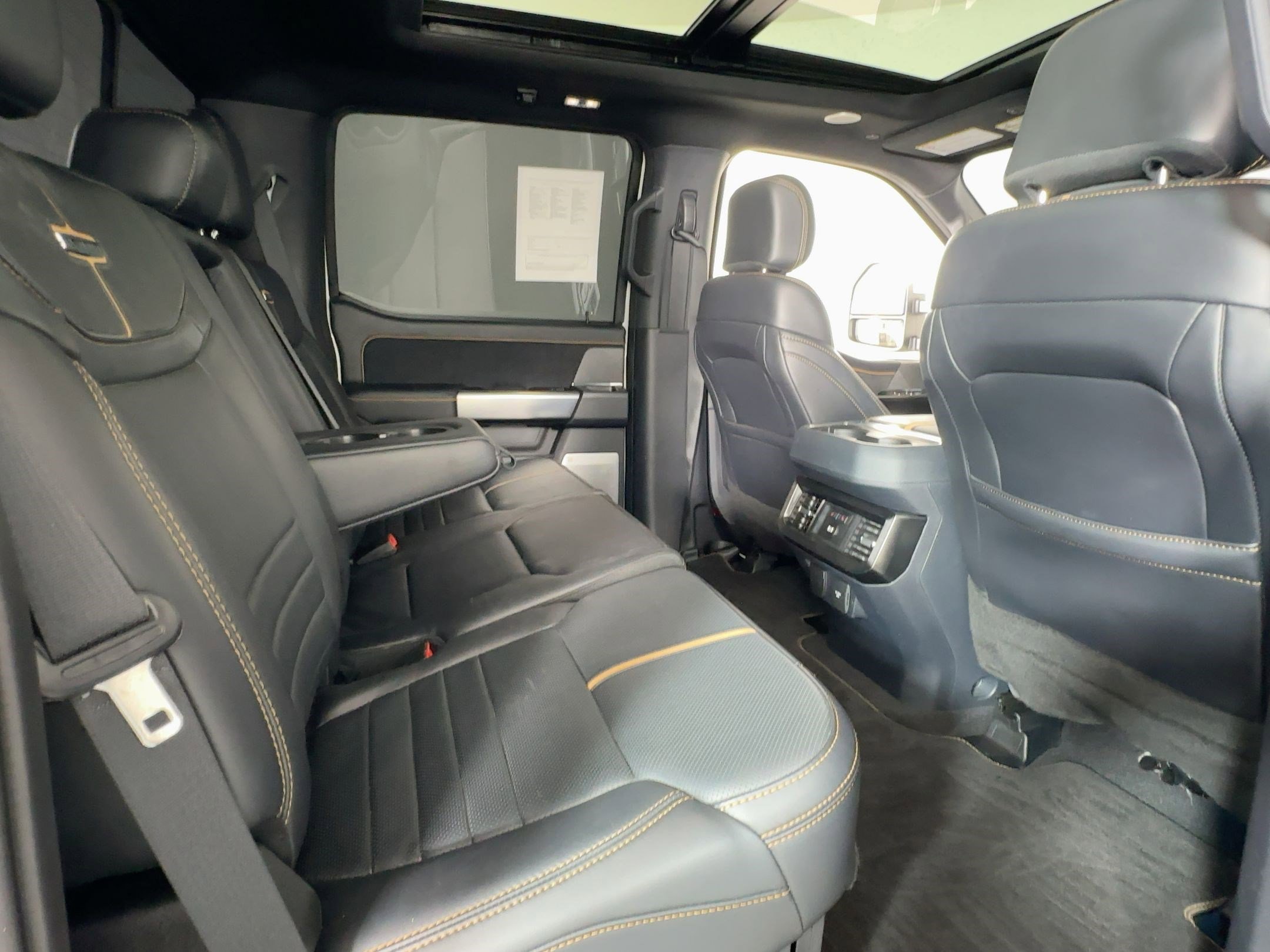 Used 2024 Ford F250 Platinum image 30