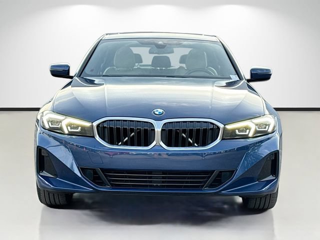 Used 2023 BMW 330i xDrive Sedan w/ Premium Package AWD/4WD image 8