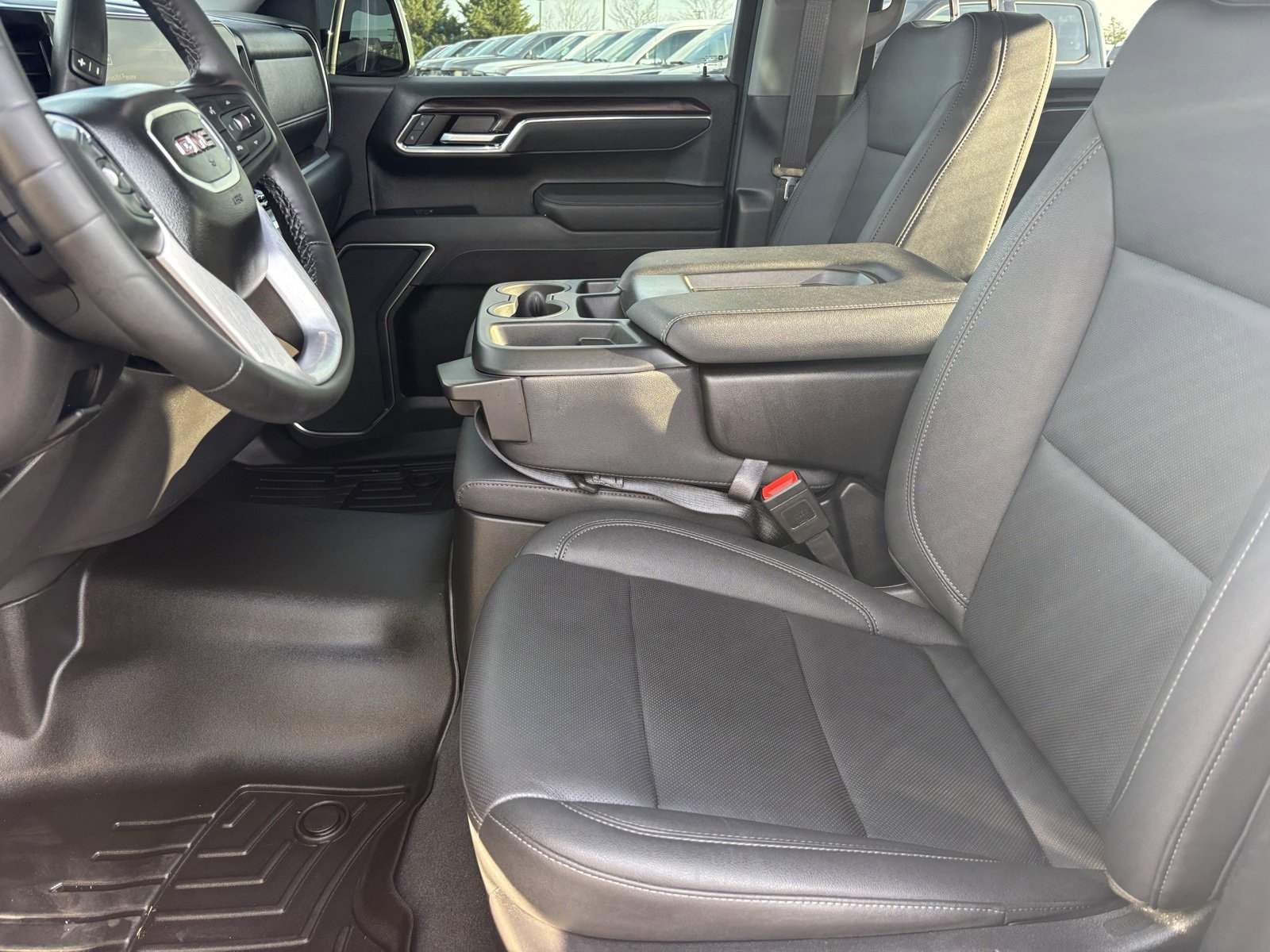 Used 2025 GMC Sierra 1500 SLT w/ X31 Off-Road Package image 18