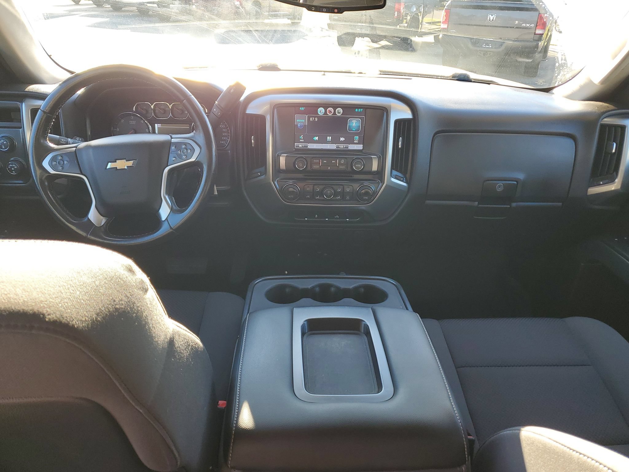 Used 2015 Chevrolet Silverado 1500 LT w/ LT Convenience Package AWD/4WD image 10