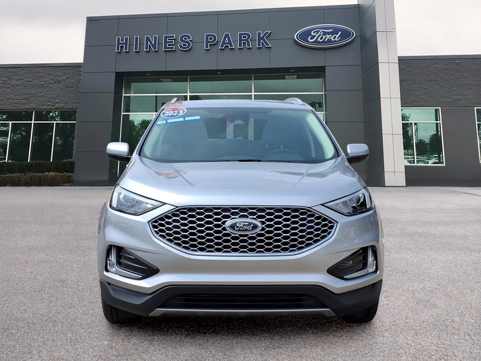 Certified 2023 Ford Edge SEL w/ Convenience Package AWD/4WD image 2