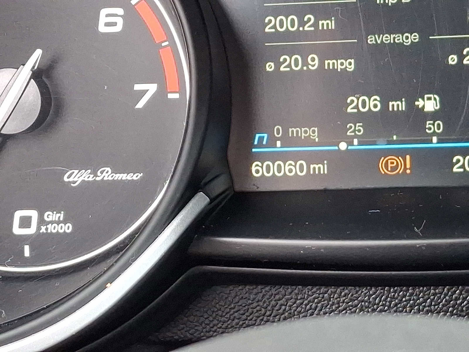 Used 2022 Alfa Romeo Stelvio Veloce image 22