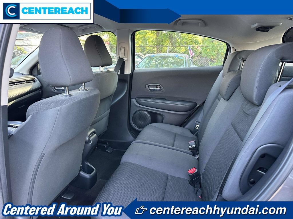 Used 2019 Honda HR-V LX image 9