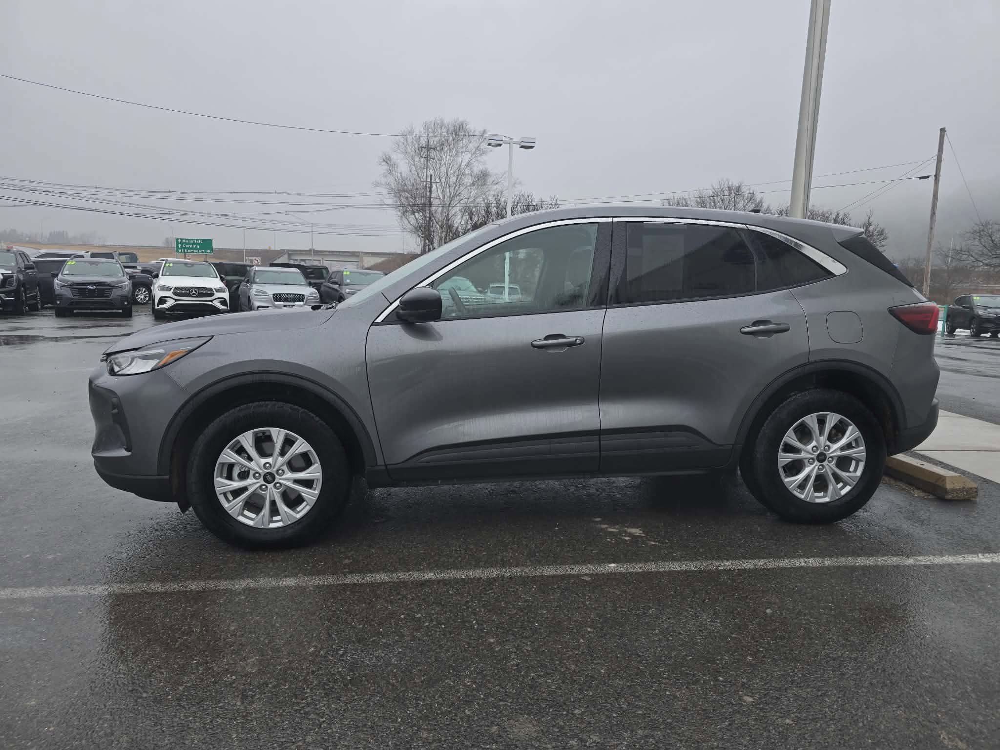 Used 2024 Ford Escape Active image 6