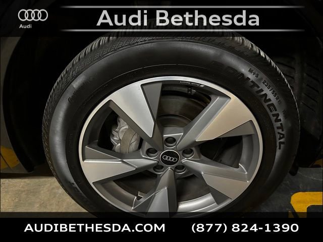 Used 2023 Audi Q5 2.0T Premium Plus w/ Premium Plus Package AWD/4WD image 9