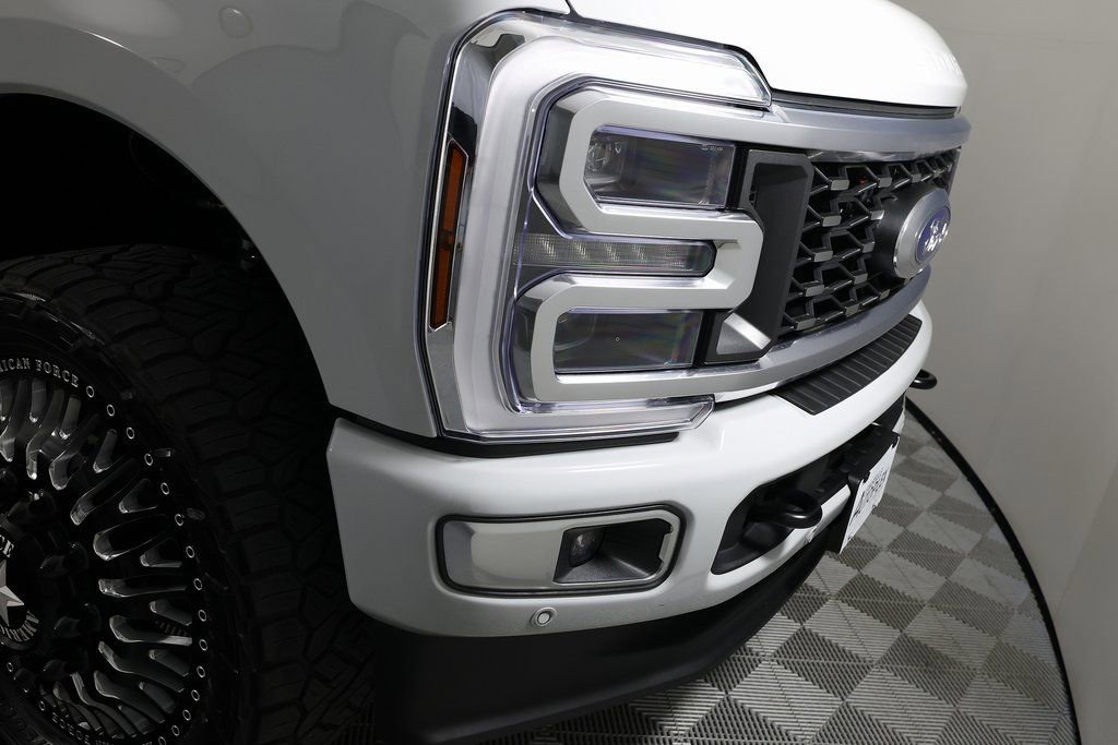 Used 2025 Ford F350 Platinum w/ Platinum Plus Package image 40
