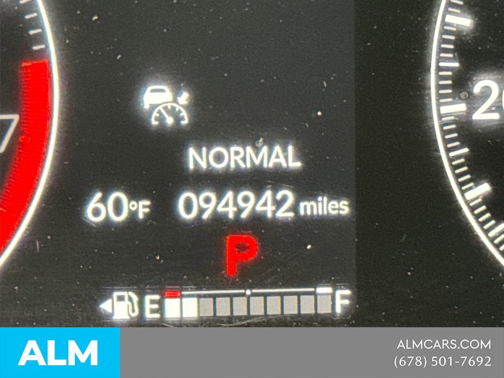 Used 2023 Honda Pilot EX-L image 32