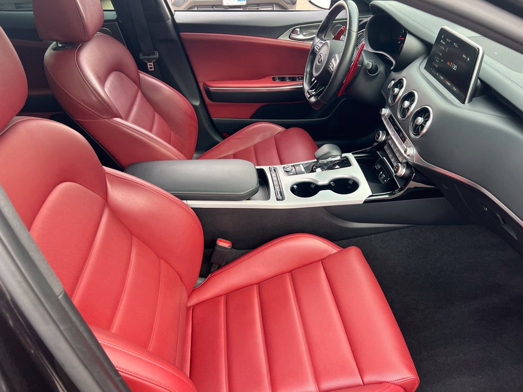 Used 2021 Kia Stinger GT2 AWD/4WD image 22