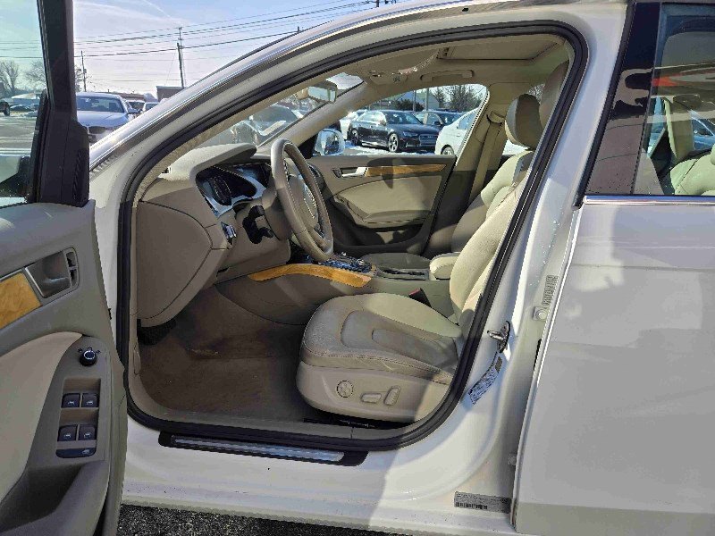 Used 2010 Audi A4 2.0T Premium Plus image 9