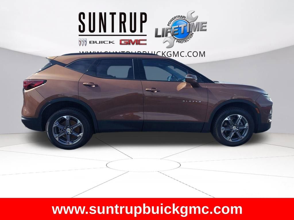 Used 2023 Chevrolet Blazer LT AWD/4WD image 7