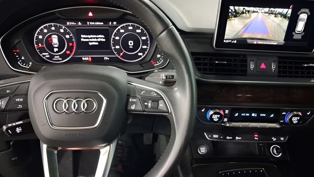 Used 2019 Audi Q5 2.0T Premium Plus w/ Premium Plus Package AWD/4WD image 14