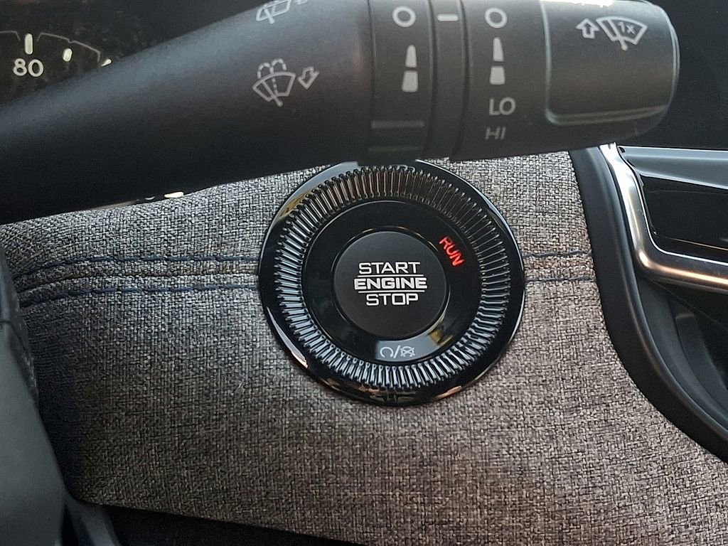 Used 2024 Jeep Compass Latitude image 22