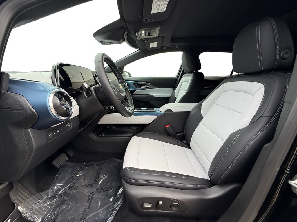 New 2026 Chevrolet Equinox EV LT FWD image 9