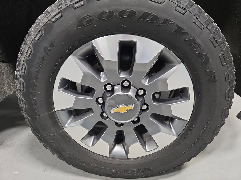 Used 2023 Chevrolet Silverado 2500 Custom w/ Custom Value Package image 47