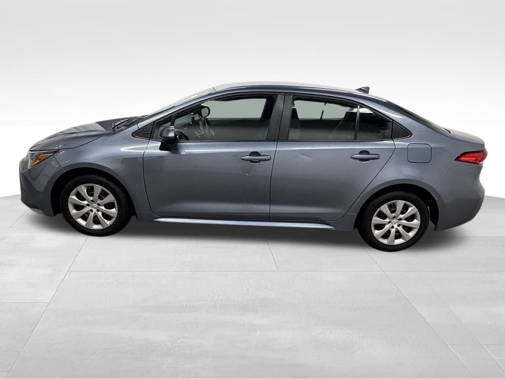 Used 2024 Toyota Corolla LE image 7