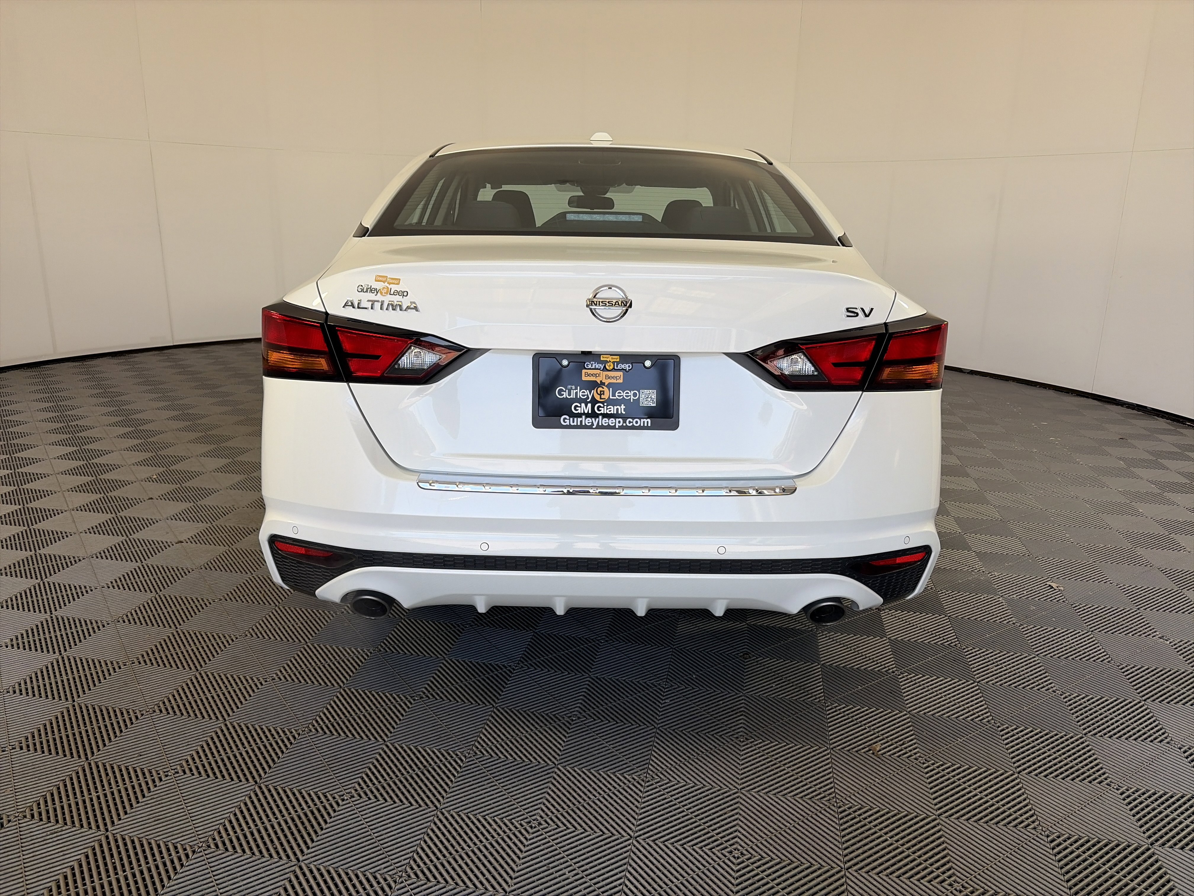 Used 2022 Nissan Altima 2.5 SV w/ SV Premium Package FWD image 9
