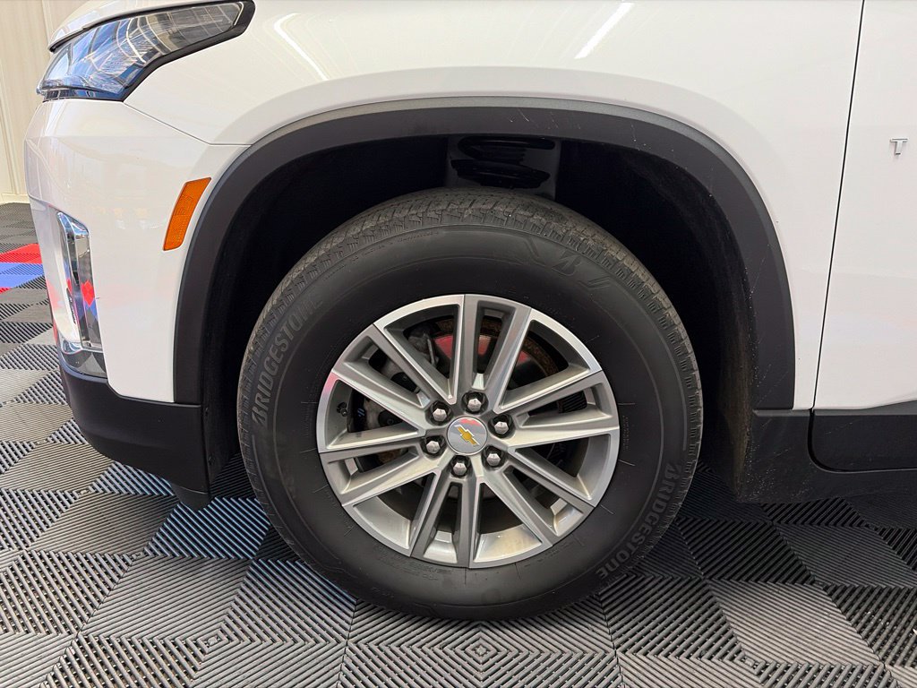 Used 2023 Chevrolet Traverse LT w/ LPO, Floor Liner Package AWD/4WD image 30