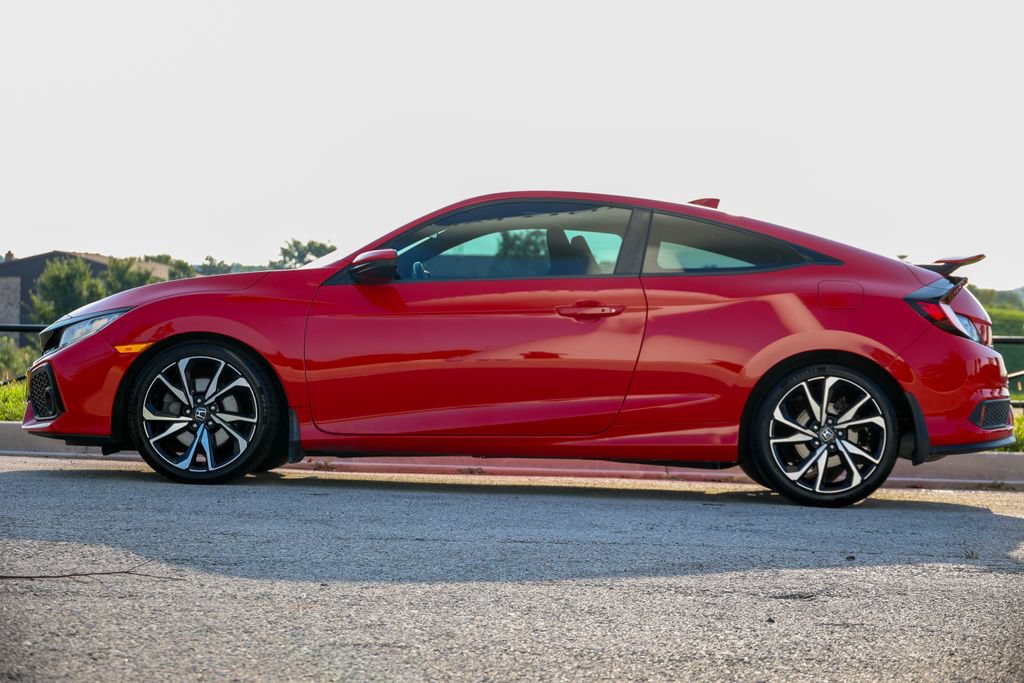 Used 2018 Honda Civic Si image 2