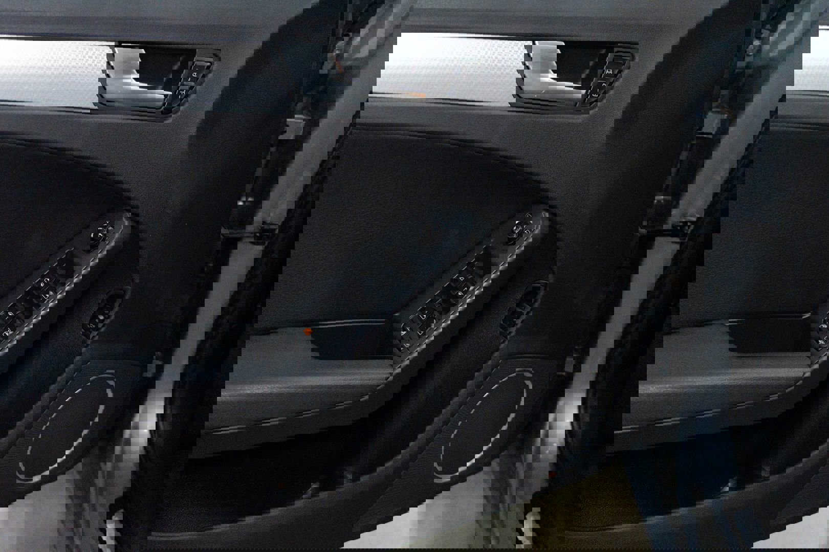 Used 2011 Audi A4 2.0T Premium Plus image 17