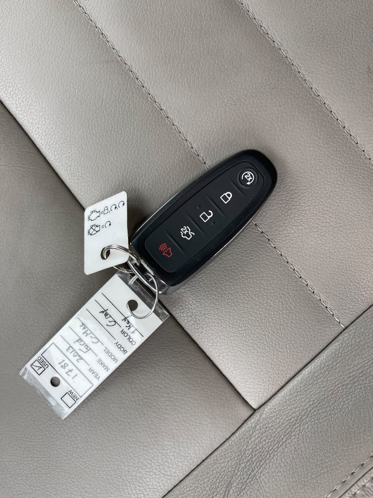 Used 2013 Ford C-MAX Energi SEL FWD image 95
