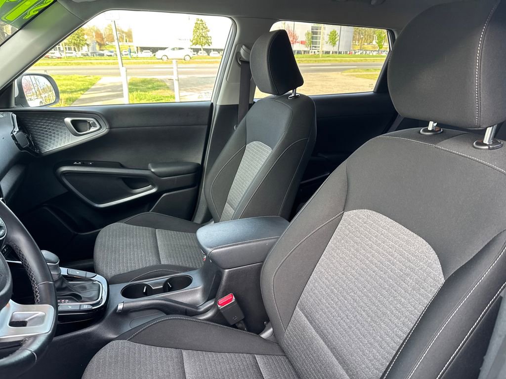 Used 2020 Kia Soul EX FWD image 9