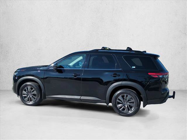 Used 2022 Nissan Pathfinder SV w/ SV Premium Package FWD image 9