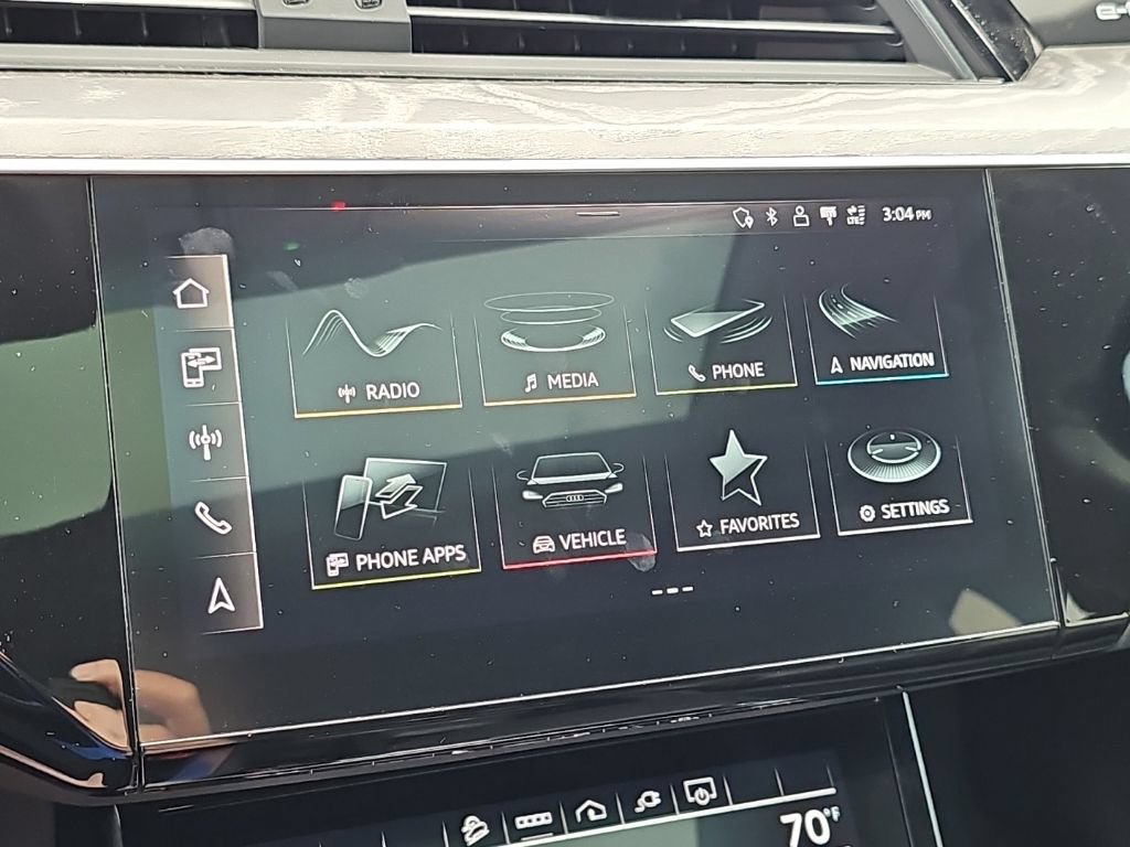 Used 2021 Audi e-tron Premium w/ Convenience Plus Package AWD/4WD image 6