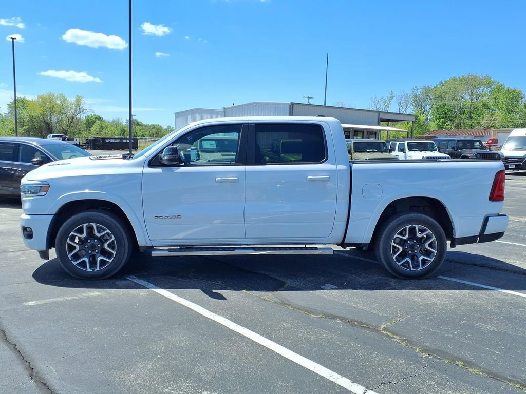 Used 2025 RAM 1500 Laramie w/ Sport Appearance Package AWD/4WD image 4