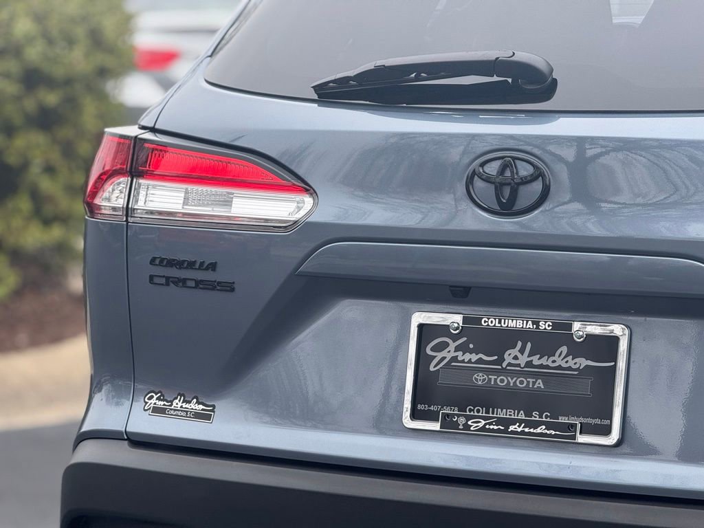 Certified 2025 Toyota Corolla Cross AWD Hybrid image 13