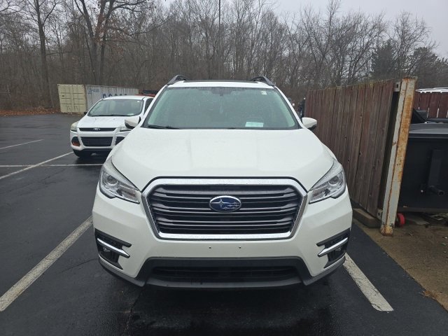 Used 2019 Subaru Ascent Limited w/ Popular Package #3 image 3