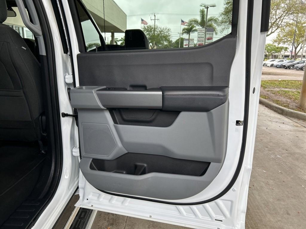 Used 2025 Ford F250 XLT image 33