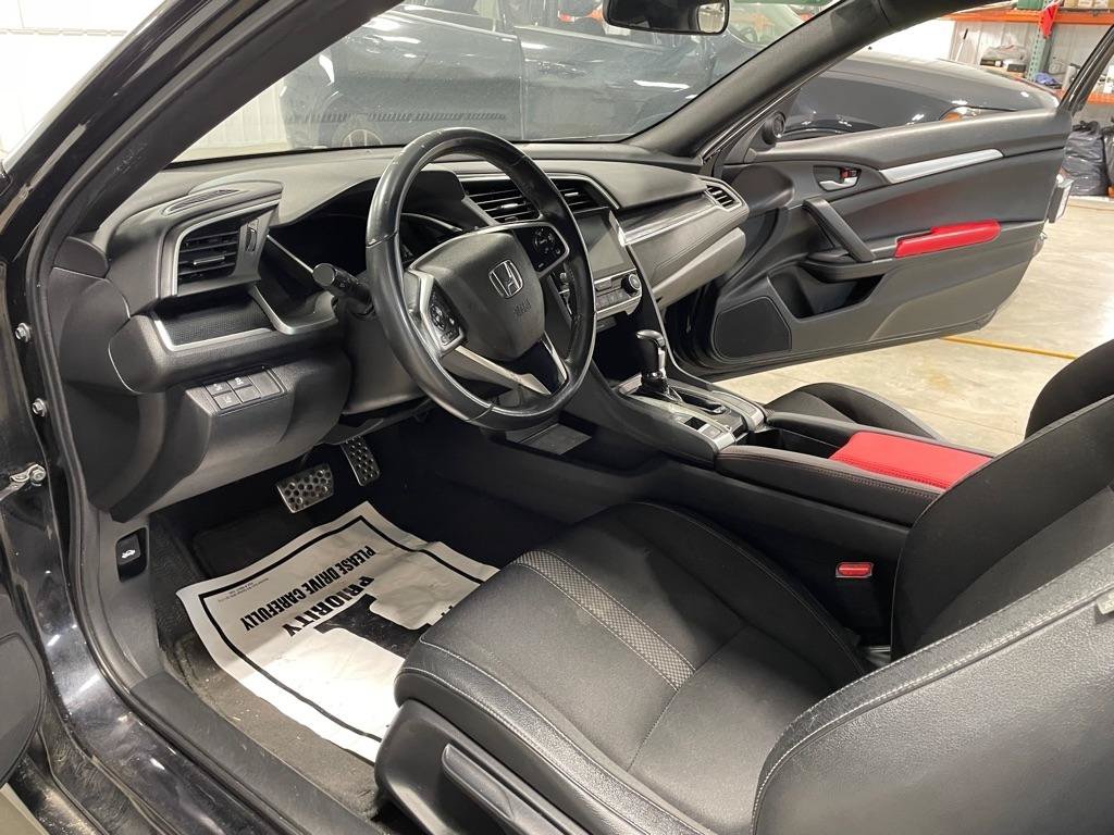 Used 2019 Honda Civic Sport image 9