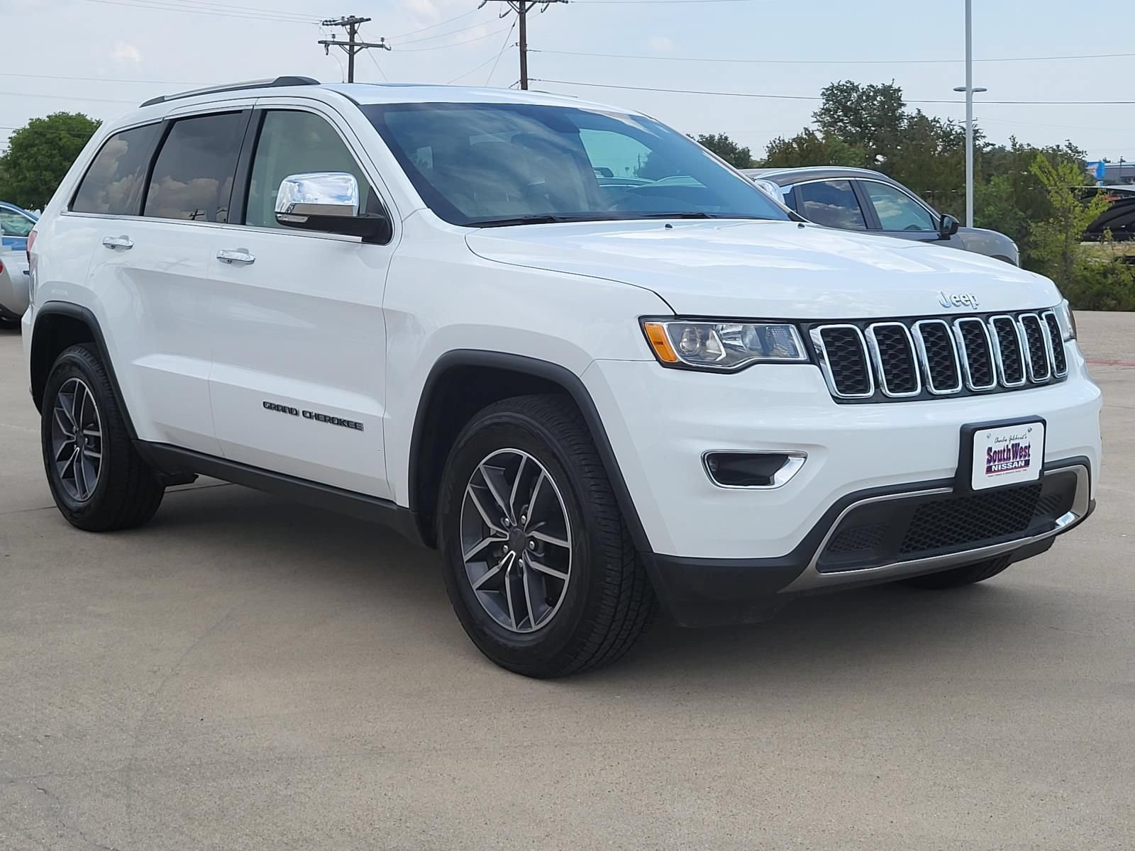 Used 2019 Jeep Grand Cherokee Limited RWD image 3