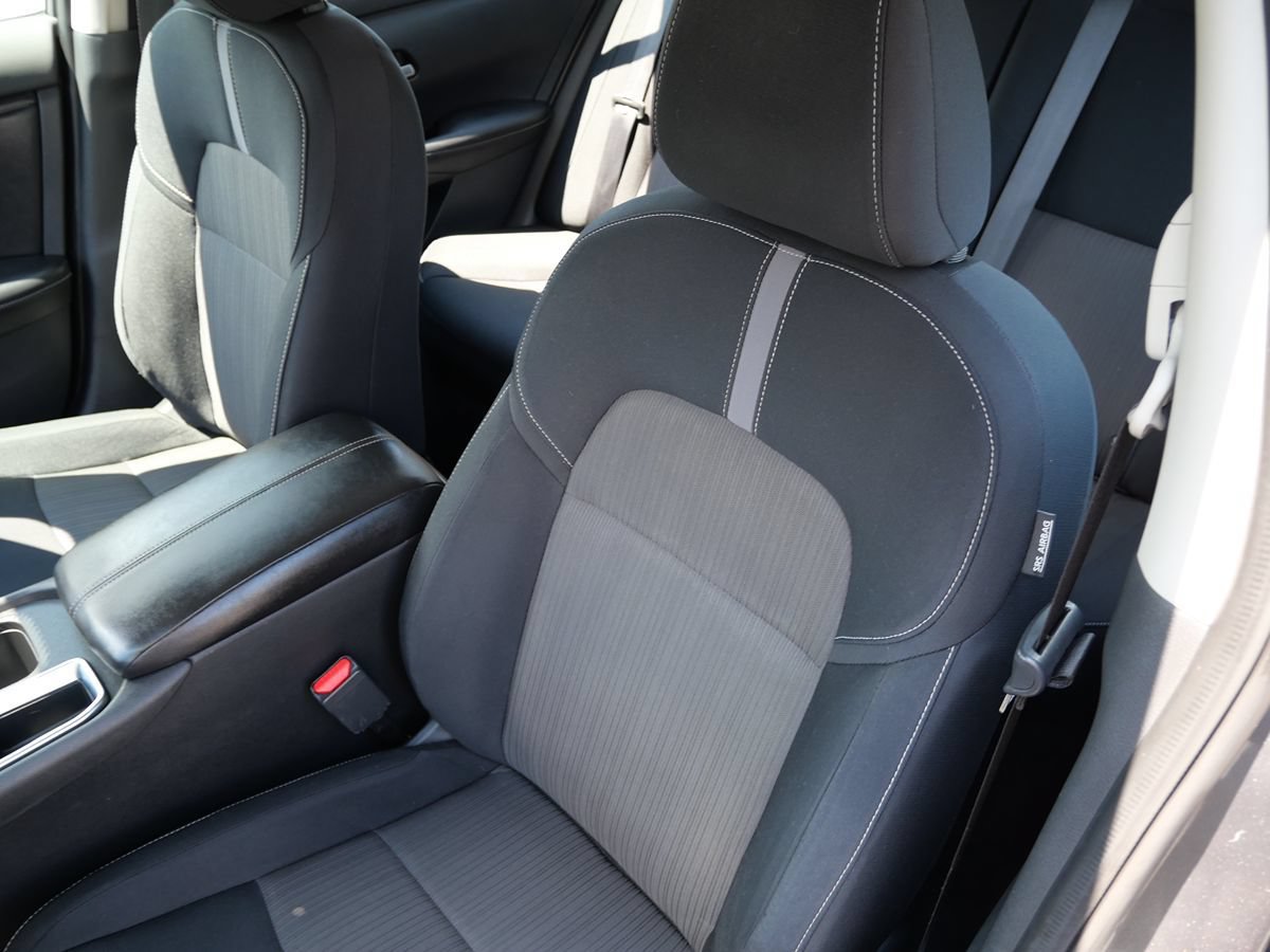 Used 2020 Nissan Sentra SV FWD image 11