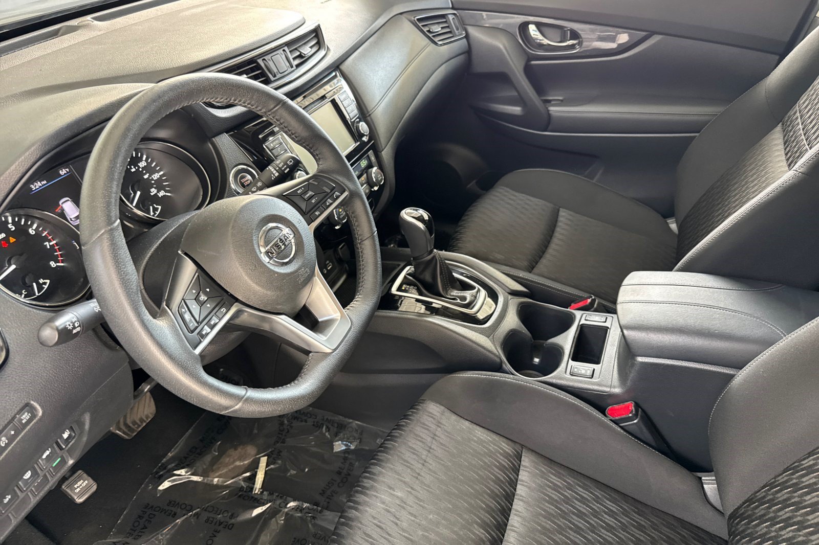 Used 2020 Nissan Rogue SV FWD image 11