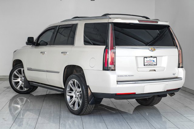 Used 2015 Cadillac Escalade Premium AWD/4WD image 8