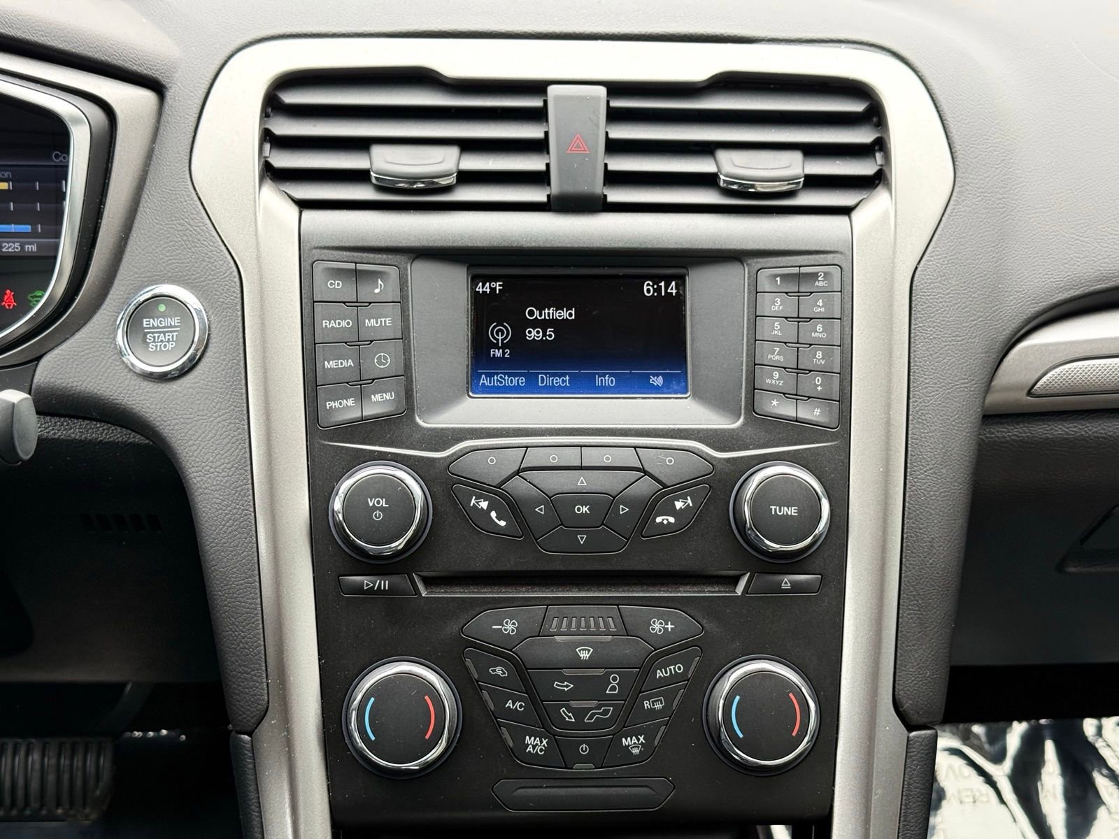 Used 2018 Ford Fusion S FWD image 27