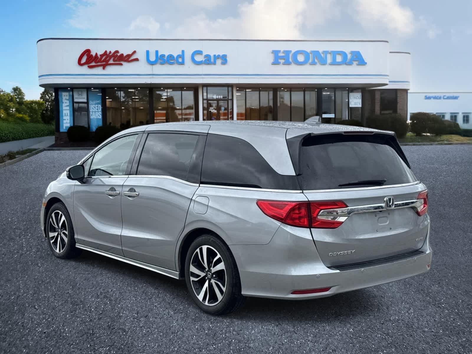 Used 2019 Honda Odyssey Elite image 3